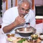 नोट बोरे बासी तिहार का फोटो या वीडियो हमारे चैनल सीजी पंचायत न्यूज पर खबर के लिए 9977109155 पर बोरे बासी खाते हुए अपना नाम पता जानकारी भेज सकते है 