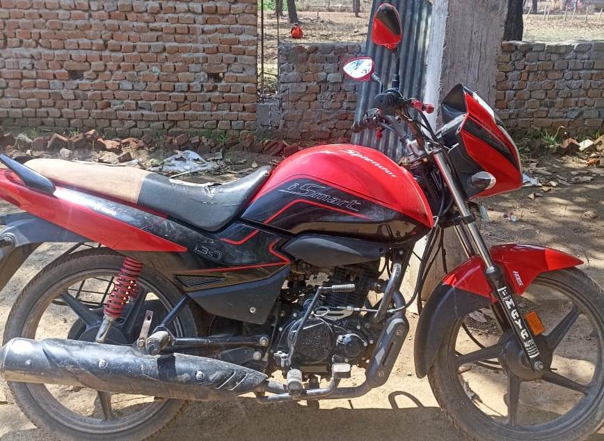 अति शीघ्र बेचना है जिसे खरीदना है वे संपर्क करे