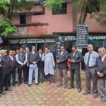 अधिवक्ताओं ने धरना प्रदर्शन के साथ एडवोकेट प्रोटेक्शन एक्ट लागू मुख्यमंत्री के नाम पर प्रशासन को दिया ज्ञापन