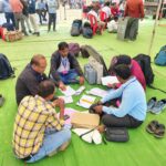 सामान्य प्रेक्षक अऊ जिला निर्वाचन अधिकारी के  उपस्थिति म मतदान दल के  पहली  रेण्डमाइजेशन संपन्न