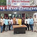 थाना शिवरीनारायण क्षेत्र के ग्राम लोहर्सी खार म जुआ खेलोइया  12 जुवाड़ी  मन ल पकड़े म मिलिस सफलता थाना शिवरीनारायण पुलिस  कारवाही